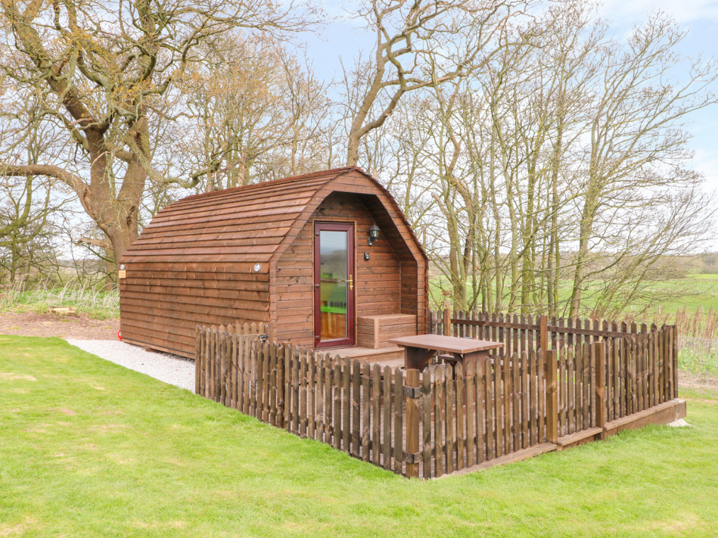 Glamping Sites in Lower Withington
